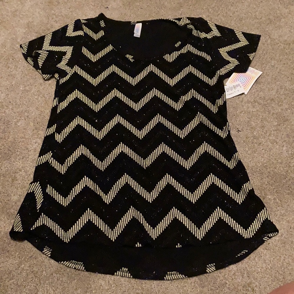 Lularoe shirt size small